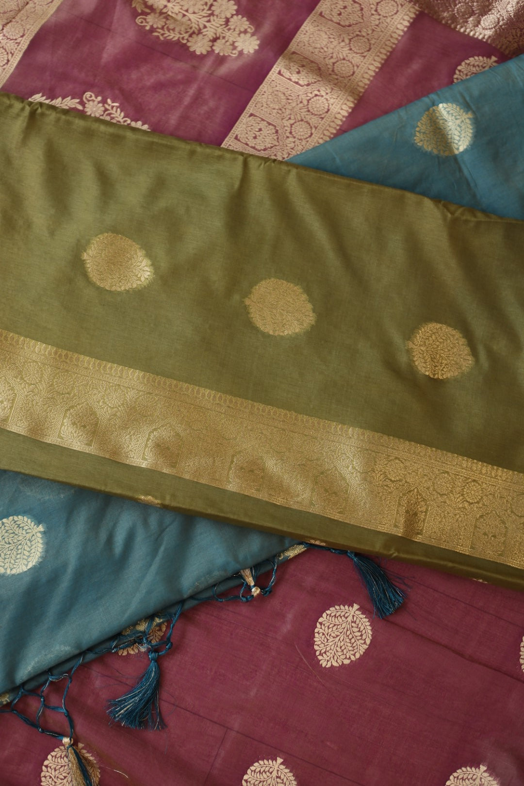 Mehndi Green Zariwork Dola Silk HandWoven Saree